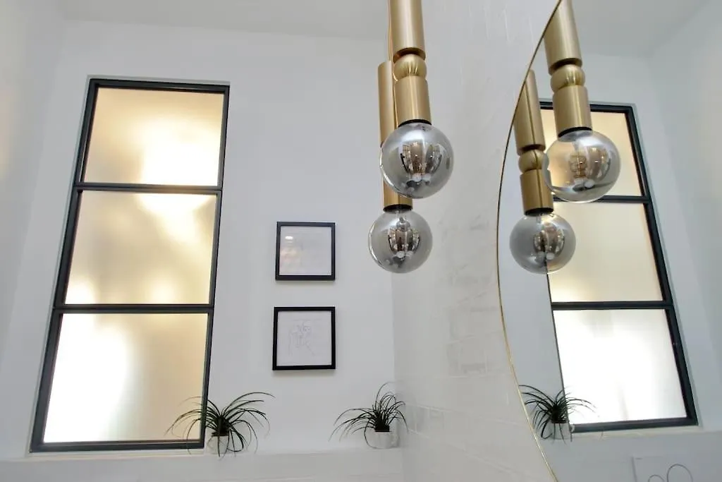 Apartment Ych Trilocale Finemente Arredato Vicino Alla Metro Rome